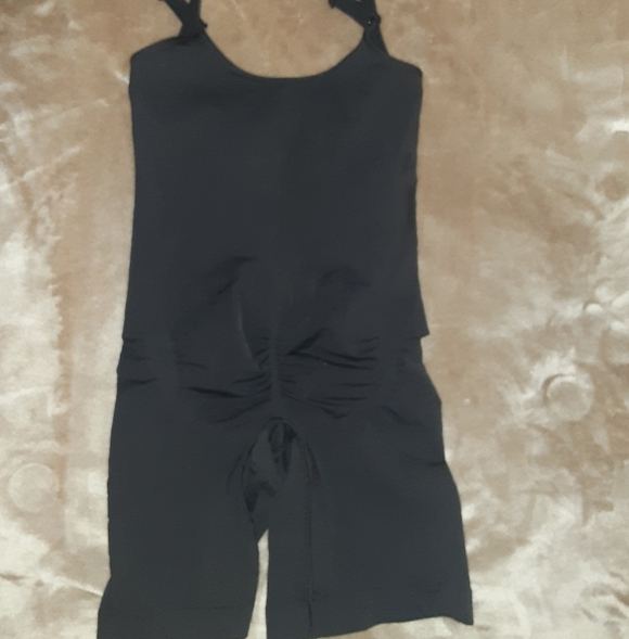 Body Shaper - Picture 3 of 9